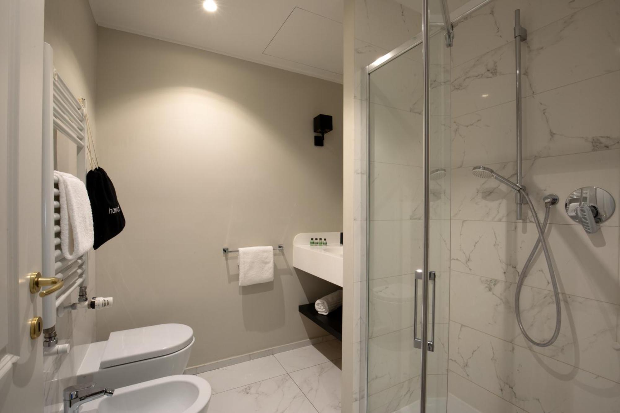 Daplace - Corso Monforte Suites Milano Dış mekan fotoğraf